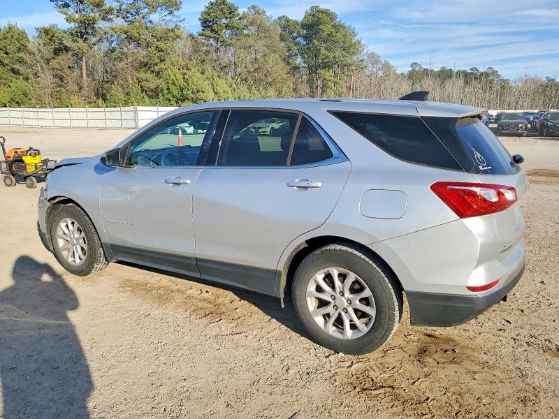 Photo 2 from auction – 2019 CHEVROLET EQUINOX LT with VIN 3GNAXKEV2KS552828