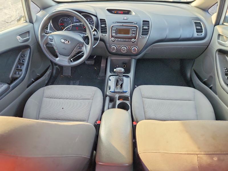 Photo 8 from auction – 2017 KIA FORTE LX with VIN 3KPFK4A72HE050828