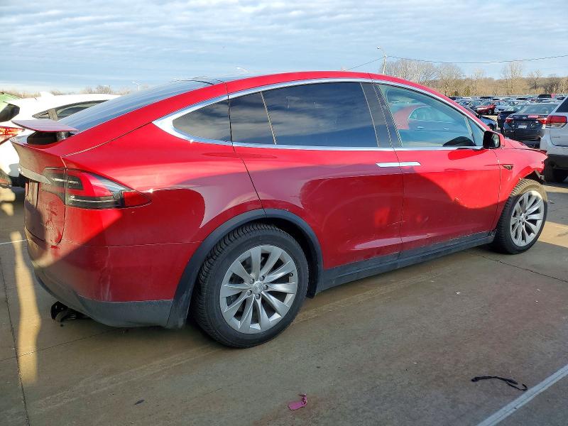 Photo 3 from auction – 2019 TESLA MODEL X with VIN 5YJXCAE21KF188232