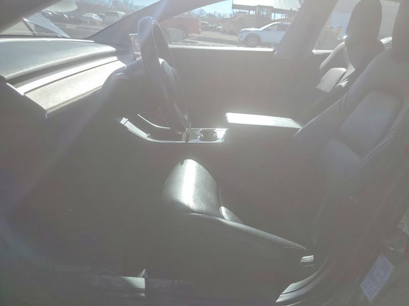 Photo 7 from auction – 2018 TESLA MODEL 3 with VIN 5YJ3E1EB5JF182747