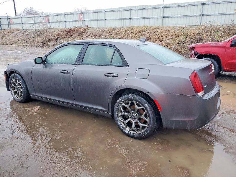 Photo 2 from auction – 2017 CHRYSLER 300 S with VIN 2C3CCAGG7HH527171