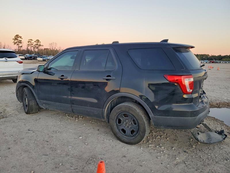 Photo 2 from auction – 2017 FORD EXPLORER P with VIN 1FM5K8AT6HGA44655
