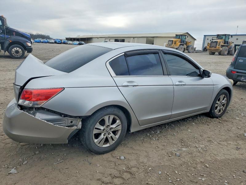 Photo 3 from auction – 2010 HONDA ACCORD with VIN 1HGCP2F48AA053668