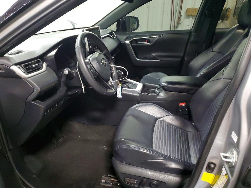 Photo 7 from auction – 2019 TOYOTA RAV4 XSE with VIN 2T3EWRFVXKW043996