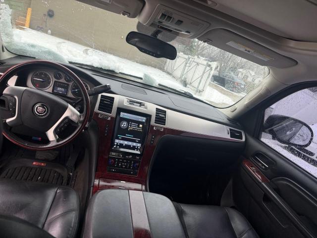 صورة رقم 9 من المزاد - 2011 CADILLAC ESCALADE P مع VIN 1GYS4CEF5BR277862