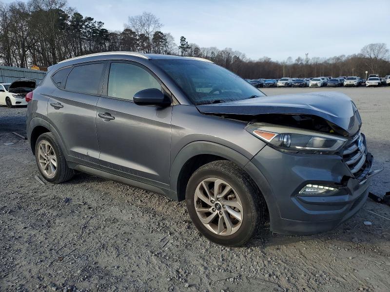 Photo 4 from auction – 2016 HYUNDAI TUCSON LIM with VIN KM8J33A43GU115530