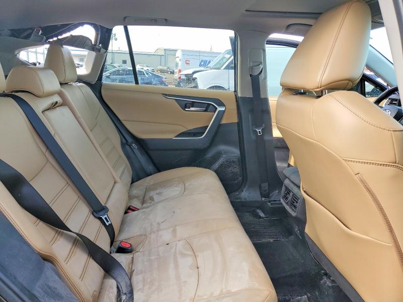 Photo 10 from auction – 2024 TOYOTA RAV4 with VIN 2T3A1RFV4RC401912