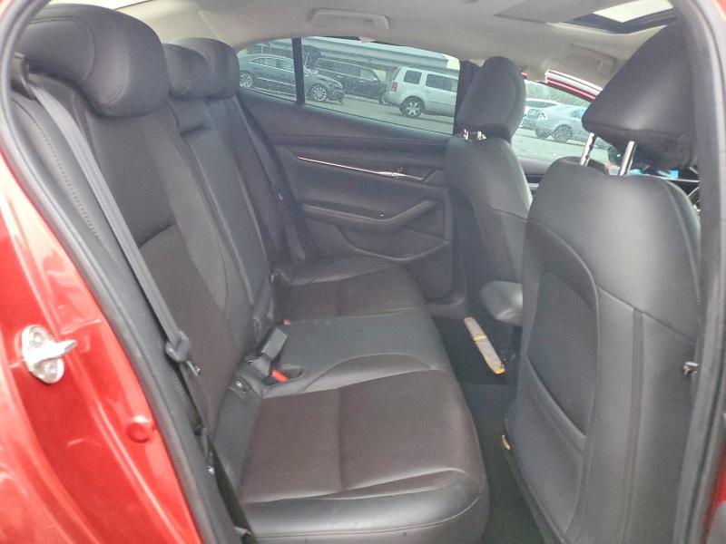 Photo 10 from auction – 2019 MAZDA 3 with VIN 3MZBPAEM7KM102883
