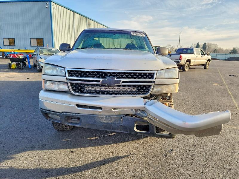 Photo 5 from auction – 2006 CHEVROLET SILVERADO with VIN 2GCEK19V861338411