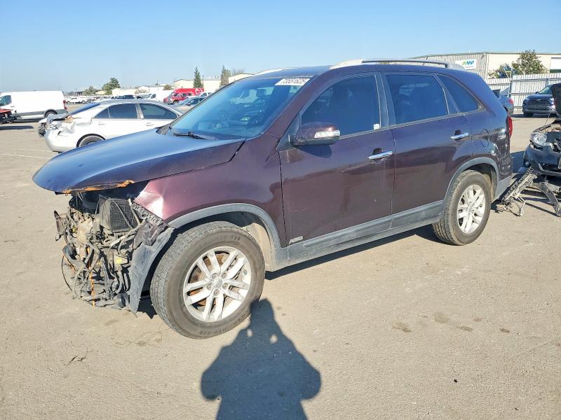 KIA SORENTO LX 2015 with VIN 5XYKTDA74FG648995 - Photo from auction