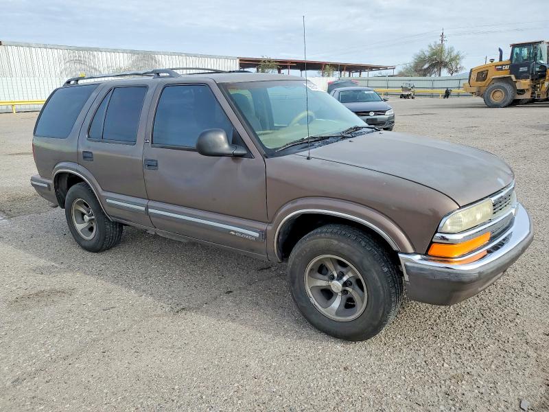 Photo 4 from auction – 1998 CHEVROLET BLAZER with VIN 1GNCS13W8W2290411