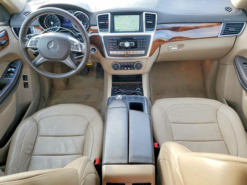 Photo 8 from auction – 2015 MERCEDES-BENZ GL 550 4MA with VIN 4JGDF7DE2FA484203