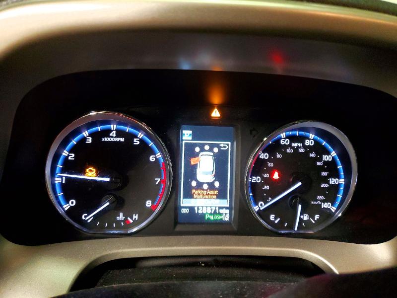Photo 9 from auction – 2017 TOYOTA RAV4 LIMIT with VIN 2T3DFREV6HW576871