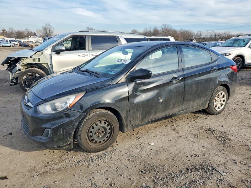HYUNDAI ACCENT GLS 2013 with VIN KMHCT4AE8DU586169 - Photo from auction