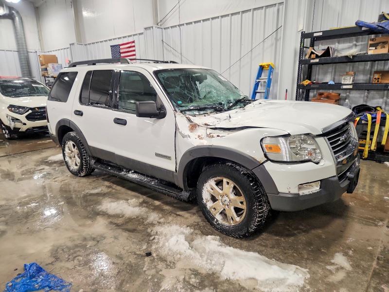 Photo 4 from auction – 2006 FORD EXPLORER with VIN 1FMEU73EX6UB37695