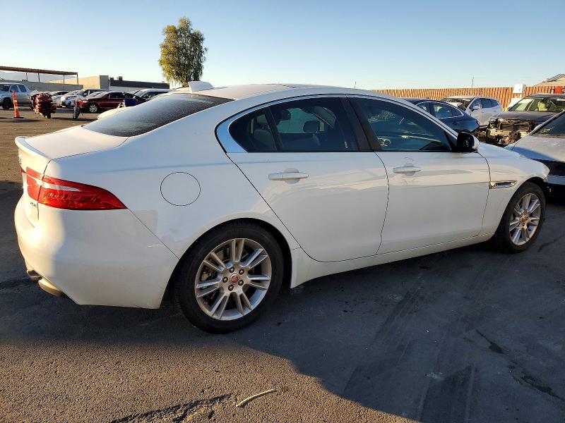 Photo 3 from auction – 2017 JAGUAR XE PREMIUM with VIN SAJAD4BG5HA975952