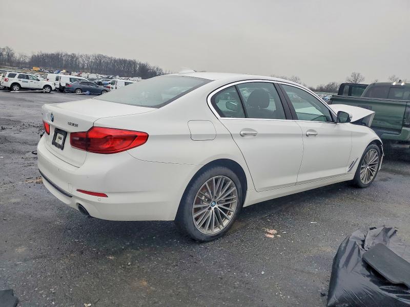 Photo 3 from auction – 2018 BMW 530 XI with VIN WBAJA7C57JWC77101