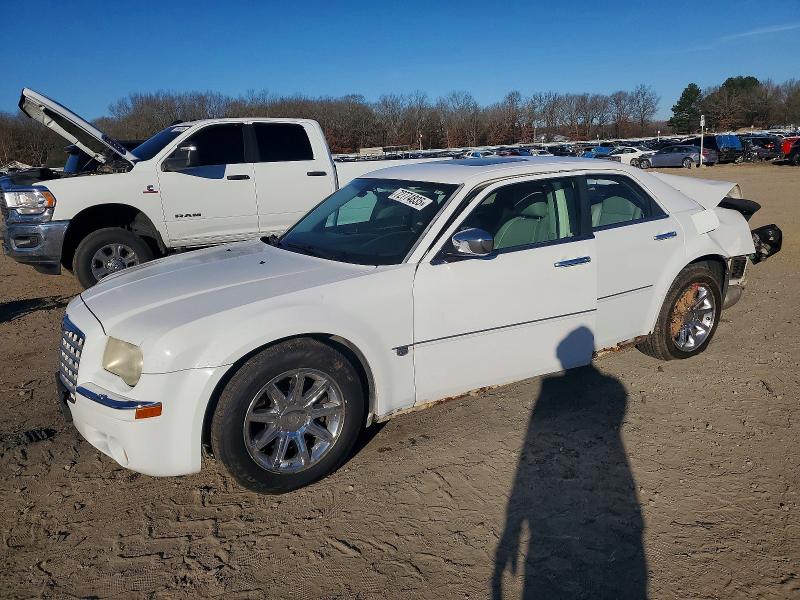 CHRYSLER 300C 2006 مع رقم تعريف المركبة 2C3LA63H36H140731 - صورة من المزاد