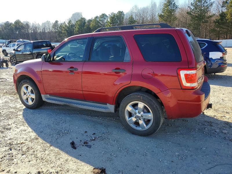 Photo 2 from auction – 2011 FORD ESCAPE with VIN 1FMCU0DG6BKA25688