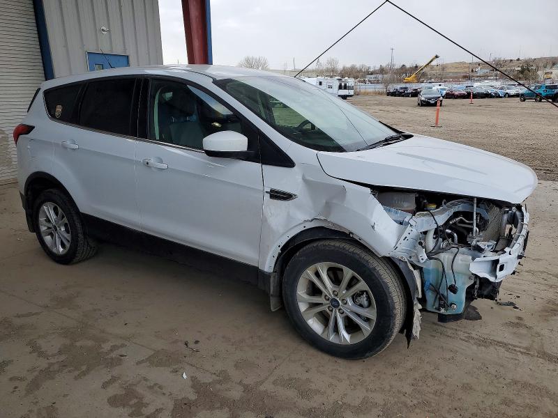 Photo 4 from auction – 2019 FORD ESCAPE SE with VIN 1FMCU9GD3KUC05737