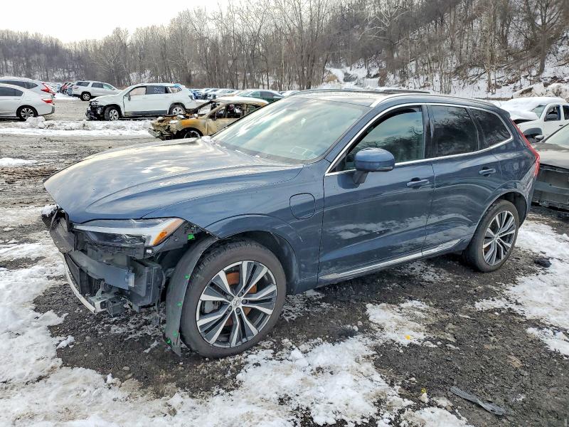 2022 VOLVO XC60 T8 RE
