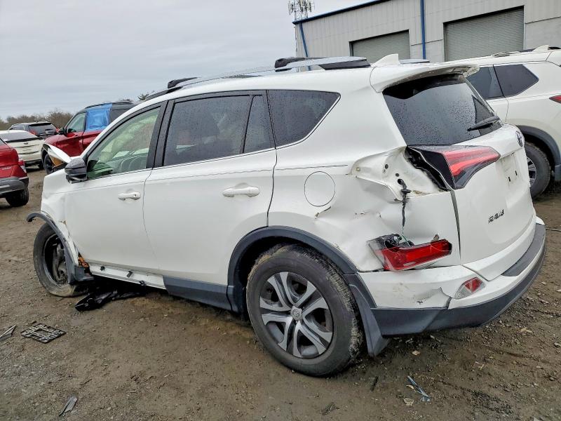 Photo 2 from auction – 2017 TOYOTA RAV4 LE with VIN JTMBFREV0HJ700784