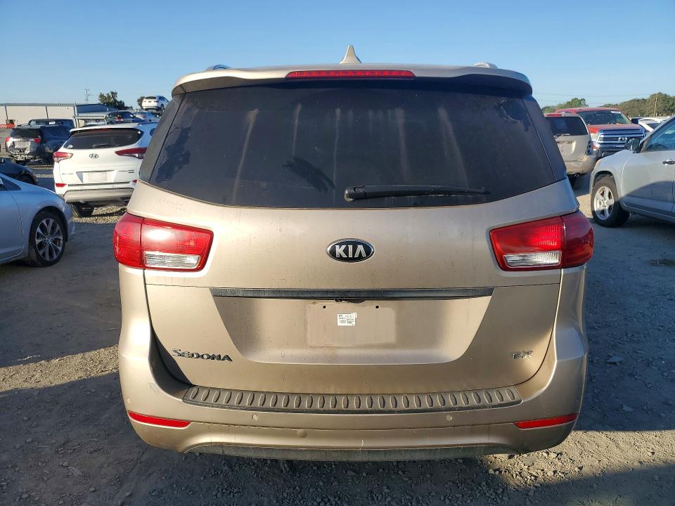Photo 6 from auction – 2016 KIA SEDONA EX with VIN KNDMC5C1XG6100446