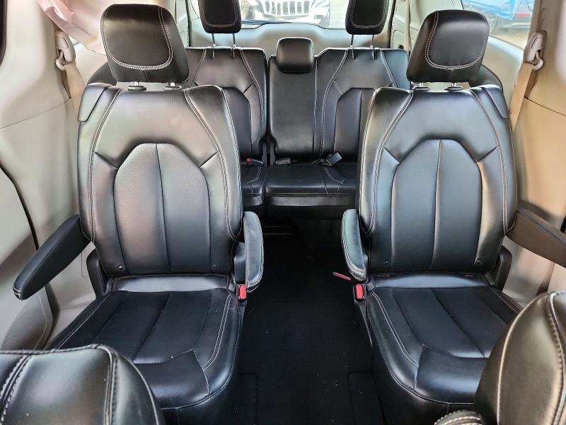 Photo 10 from auction – 2023 CHRYSLER PACIFICA with VIN 2C4RC1BG2PR526953
