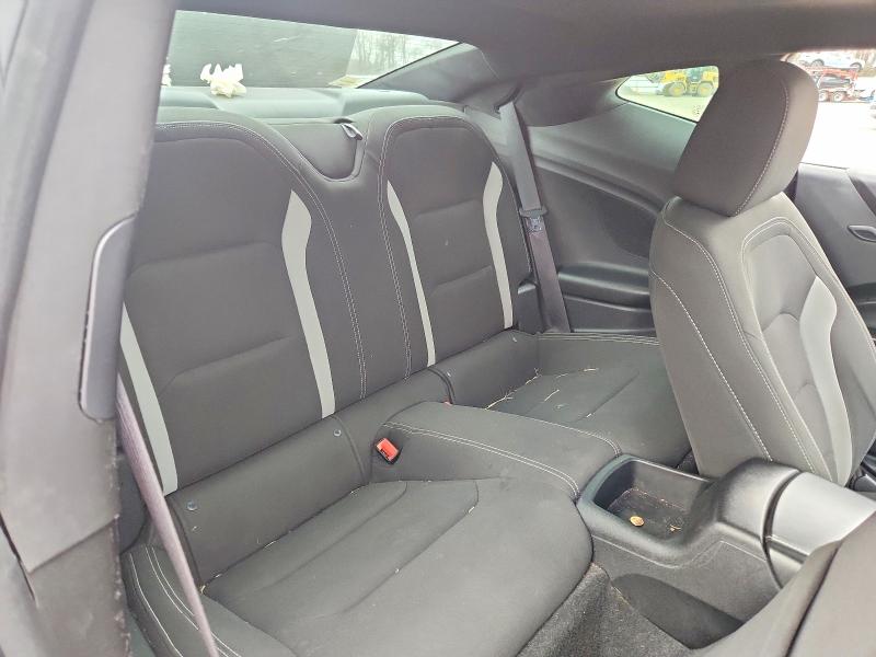 Photo 10 from auction – 2019 CHEVROLET CAMARO LS with VIN 1G1FB1RX3K0159309