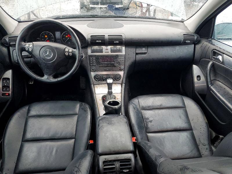 Photo 8 from auction – 2005 MERCEDES-BENZ C with VIN WDBRF40JX5F558012