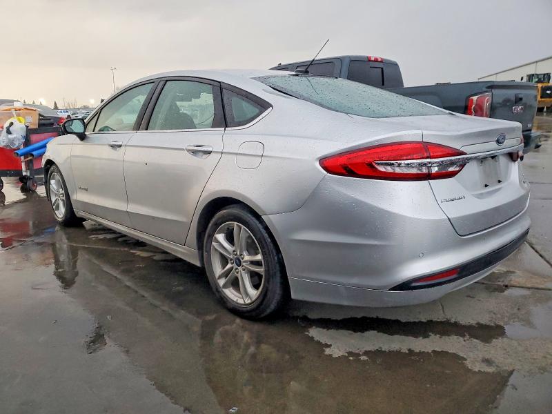 Photo 2 from auction – 2018 FORD FUSION with VIN 3FA6P0LU6JR161738