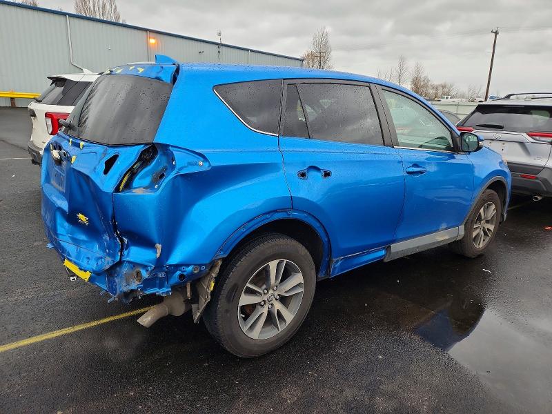 Photo 3 from auction – 2018 TOYOTA RAV4 ADVEN with VIN 2T3RFREV0JW753958