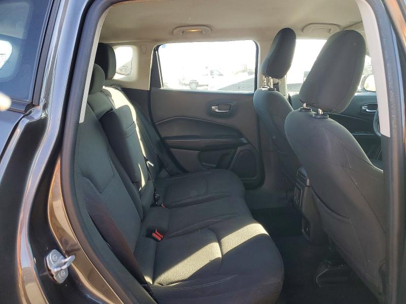 Photo 11 from auction – 2018 JEEP COMPASS with VIN 3C4NJCAB7JT502643