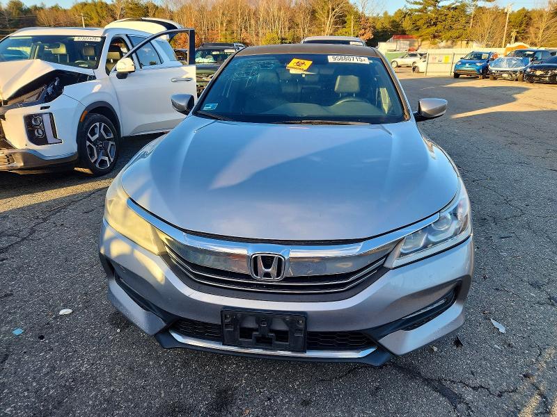 Photo 5 from auction – 2017 HONDA ACCORD with VIN 1HGCR2F16HA258576