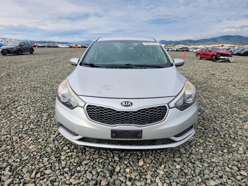 Photo 5 from auction – 2016 KIA FORTE LX with VIN KNAFK4A62G5577671