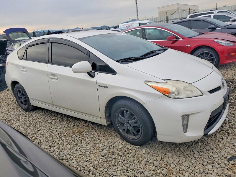 Photo 4 from auction – 2013 TOYOTA PRIUS with VIN JTDKN3DU0D5636855