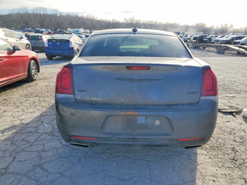 Photo 6 from auction – 2020 CHRYSLER 300 TOURIN with VIN 2C3CCARG1LH233688
