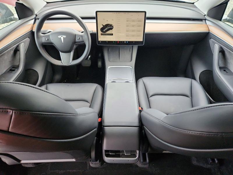 Photo 8 from auction – 2025 TESLA MODEL Y with VIN 7SAYGDED9SF272524