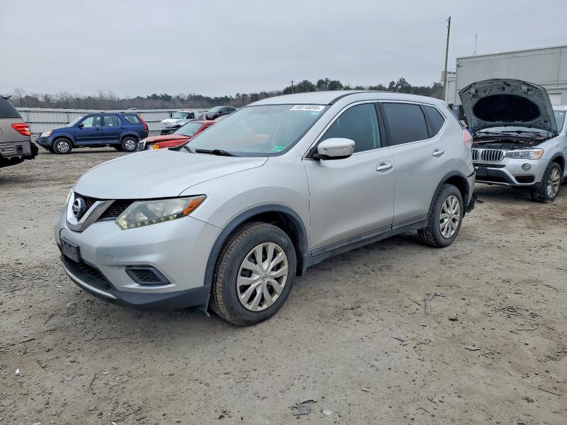 NISSAN ROGUE S 2015 with VIN 5N1AT2MK0FC863239 - Photo from auction