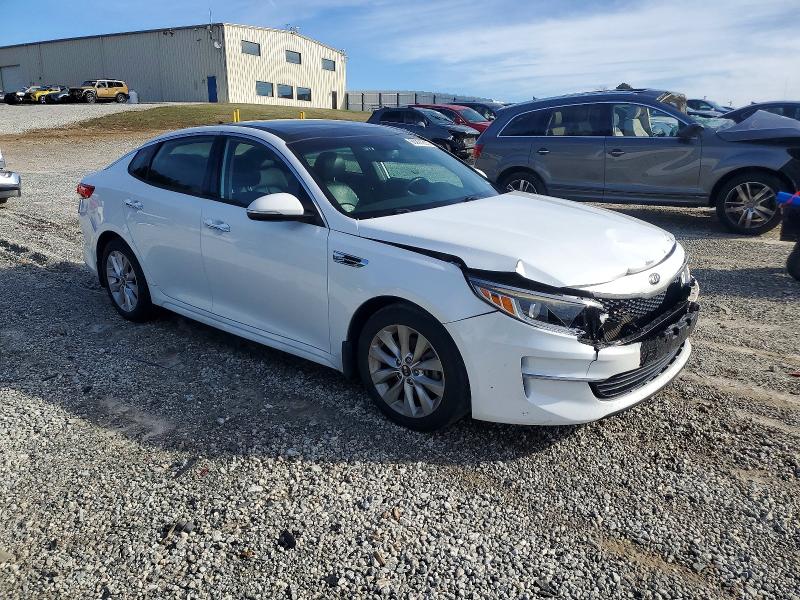 Photo 4 from auction – 2016 KIA OPTIMA EX with VIN 5XXGU4L3XGG105069
