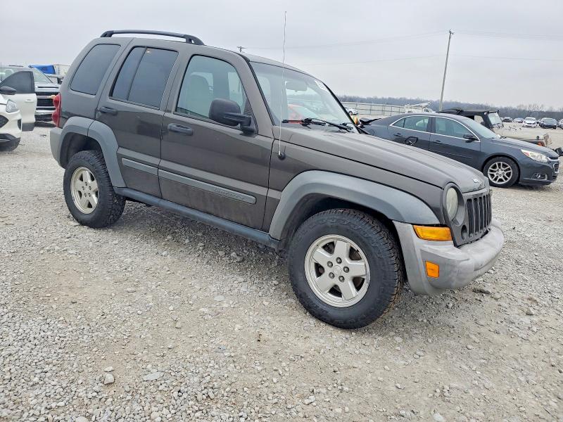 Photo 4 from auction – 2005 JEEP LIBERTY SP with VIN 1J4GL48K85W711270