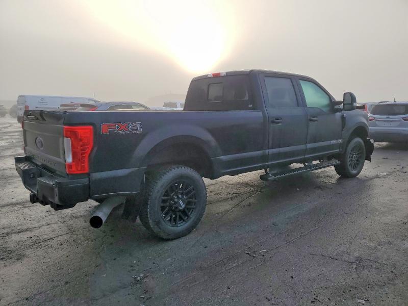 Photo 3 from auction – 2019 FORD F350 with VIN 1FT8W3BT2KEF28073