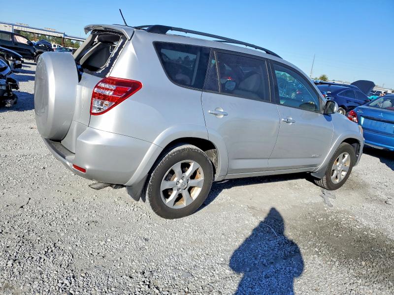 Photo 3 from auction – 2010 TOYOTA RAV4 LIMIT with VIN 2T3YF4DV0AW029025