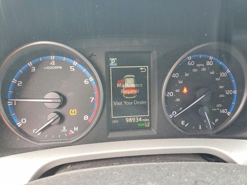 Photo 9 from auction – 2018 TOYOTA RAV4 ADVEN with VIN 2T3RFREV3JW789630