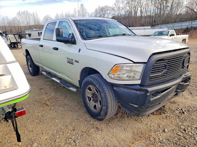 Photo 4 from auction – 2017 RAM 3500 with VIN 3C63R2GT8HG576061