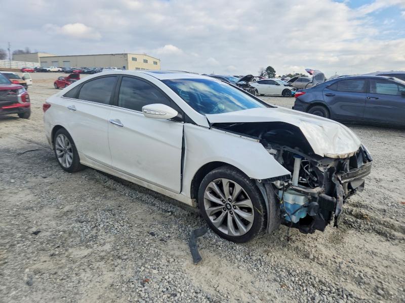 Photo 4 from auction – 2011 HYUNDAI SONATA with VIN 5NPEC4AB0BH243009