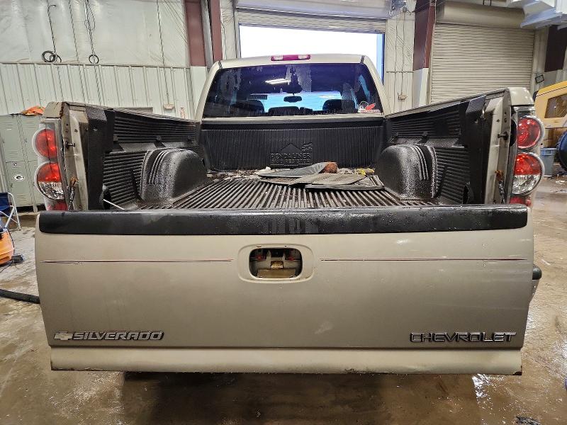 Photo 6 from auction – 2003 CHEVROLET SILVERADO with VIN 1GCHK23U13F200281