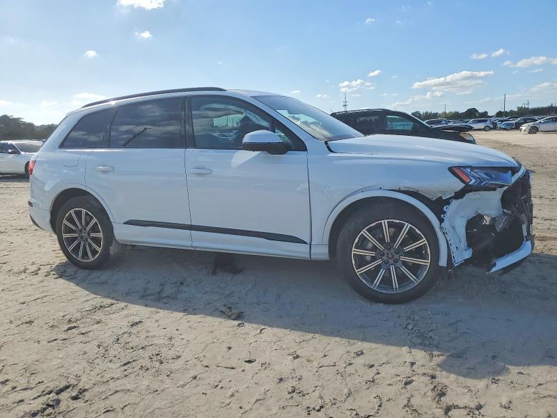 Photo 4 from auction – 2023 AUDI Q7 PREMIUM with VIN WA1LCBF79PD031104