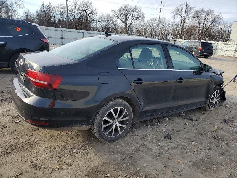 Photo 3 from auction – 2017 VOLKSWAGEN JETTA SE with VIN 3VWB67AJ2HM290481