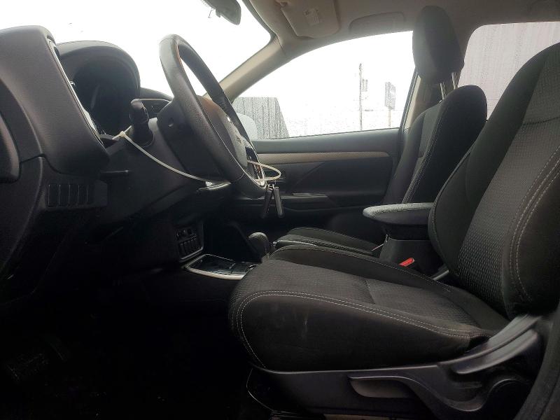 Photo 7 from auction – 2018 MITSUBISHI OUTLANDER with VIN JA4AD3A39JZ000542